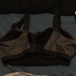 Victoria's Secret Intimates & Sleepwear - Victoria’s Secret VSX Sport Bra Victoria's Secret Intimates & Sleepwear - Victoria’s Secret VSX Sport Bra